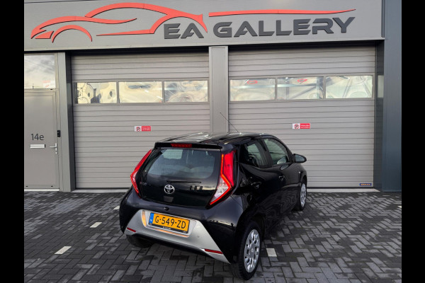 Toyota Aygo 1.0 VVT-i x-play |Airco|camera|Automaat