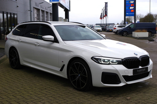 BMW 5 Serie Touring 530e 292 PK M-Sport Business Ed. Plus PHEV, Leder, Stoel- & Stuurverwarming, Camera