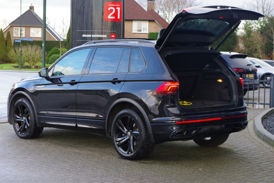 Volkswagen Tiguan 1.4 TSI eHybrid 245 PK R-Line BNS+ PHEV, Panoramadak, Black Pack, Leder