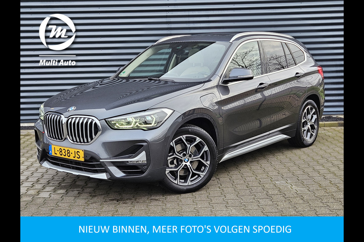 BMW X1 xDrive25e High Executive Plug In Hybrid PHEV | Panodak | Trekhaak Afn. | Lederen Sportstoelen Memory | Head Up | Apple Carplay | Harman Kardon | Camera | Keyless |