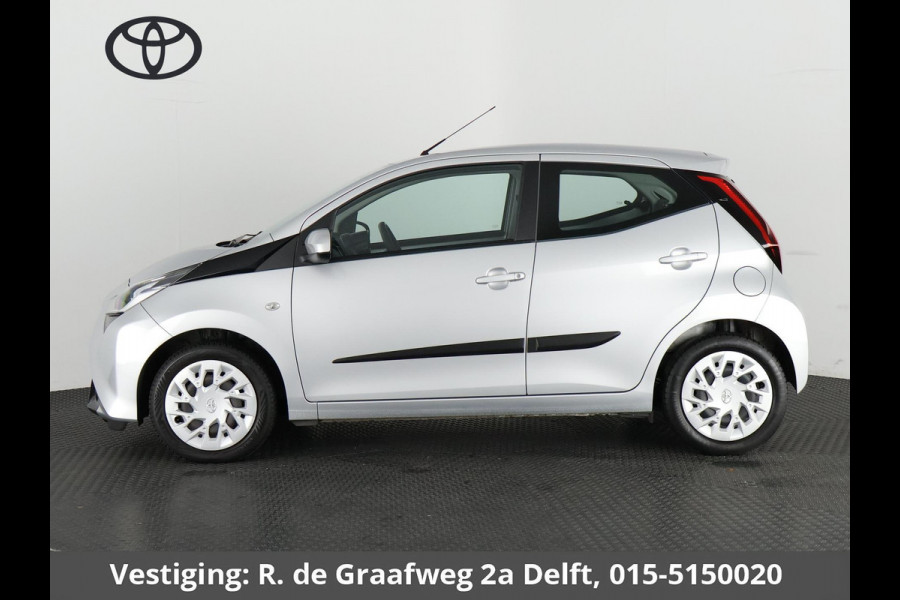 Toyota Aygo 1.0 VVT-i X-Play Automaat | 1e eigenaar | Apple Carplay & AnroidAUTO | Airco |