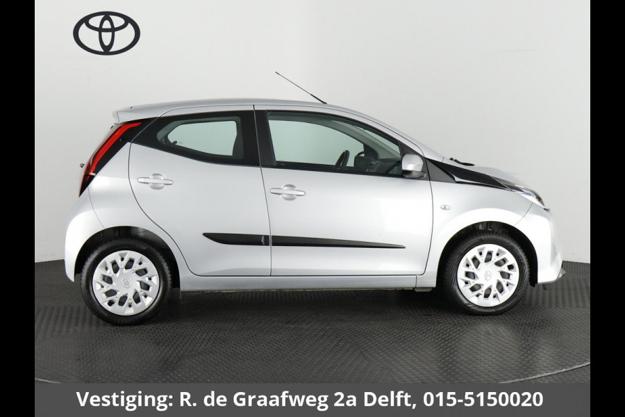 Toyota Aygo 1.0 VVT-i X-Play Automaat | 1e eigenaar | Apple Carplay & AnroidAUTO | Airco |