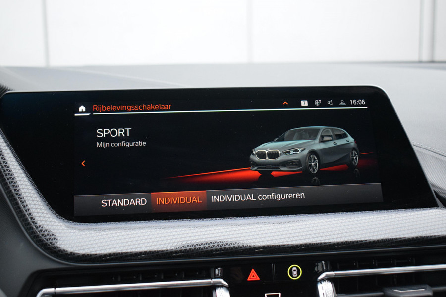 BMW 1-serie 118i Executive | Sport | Virtual | Ambient | CarPlay | Half Leer