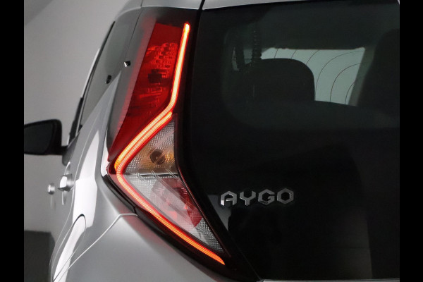 Toyota Aygo 1.0 VVT-i X-Play Automaat | 1e eigenaar | Apple Carplay & AnroidAUTO | Airco |