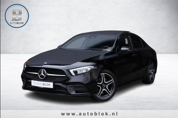 Mercedes-Benz A-Klasse 250 e AMG Line | Pano | Sfeerverlichting | Night