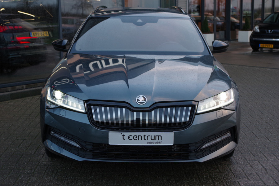 Škoda Superb Combi 1.4 TSI iV 218 PK Sportline BNS PHEV, Sportsoelen, Adap. Cruise Control, Carplay, Stoelverwarming