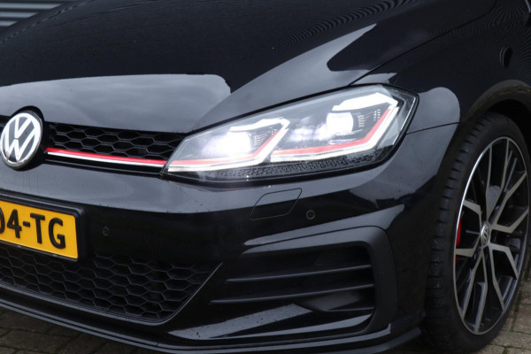 Volkswagen Golf 2.0 TSI GTI Performance | PANO / VIRT. COCKPIT / KEYLESS / CAMERA