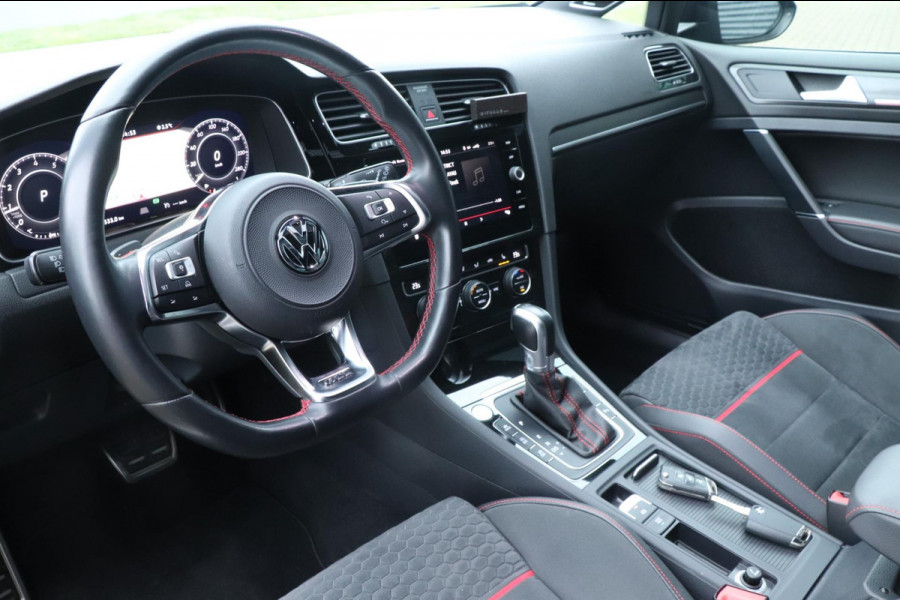 Volkswagen Golf 2.0 TSI GTI Performance | PANO / VIRT. COCKPIT / KEYLESS / CAMERA