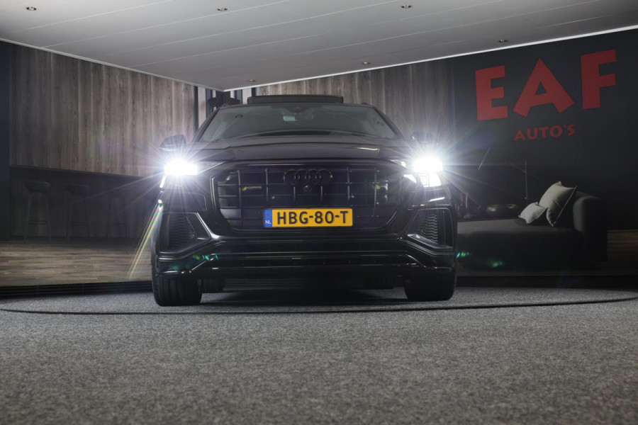 Audi Q8 55 TFSI e Quattro S Line Competition / Digital Cockpit / Head Up / Leder / Elek Stoelen / LUCHTVERING / Panodak / 23 Inch