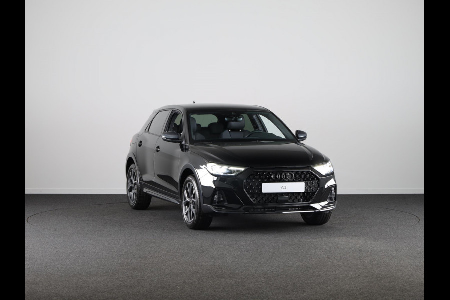 Audi A1 allstreet 30 TFSI Advanced edition achteruitrijcamera, keyless entry, verwarmbare voerstoelen, led koplampen