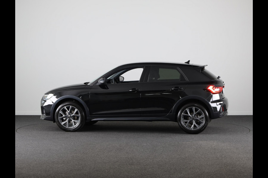 Audi A1 allstreet 30 TFSI Advanced edition achteruitrijcamera, keyless entry, verwarmbare voerstoelen, led koplampen