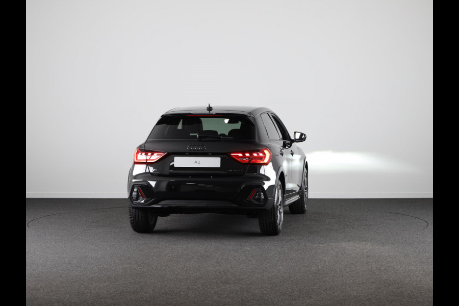 Audi A1 allstreet 30 TFSI Advanced edition achteruitrijcamera, keyless entry, verwarmbare voerstoelen, led koplampen