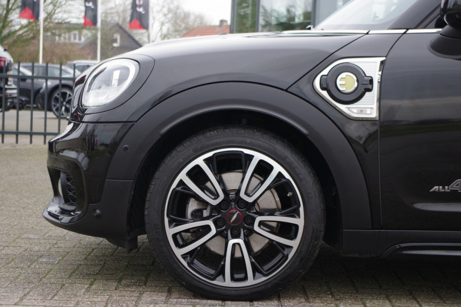 MINI Countryman 2.0 Cooper S E 220 PK ALL4 John Cooper Works, Panoramadak, LED, 19" LM, Keyless, Camera, Cruise Control, Head-Up Display