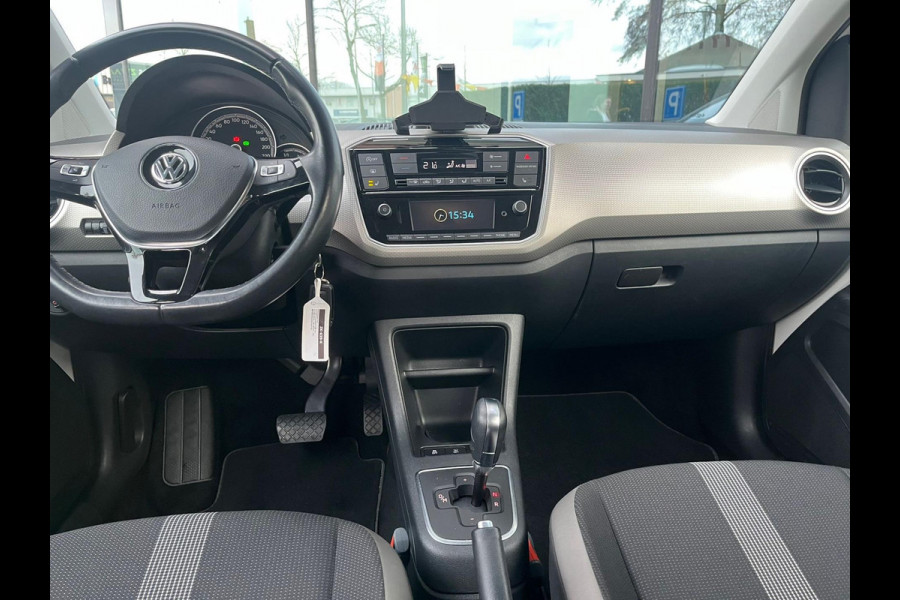 Volkswagen up! 1.0 BMT high up! - Automaat - Parkeerhulp - Climate - Winterpakket - Org.NL