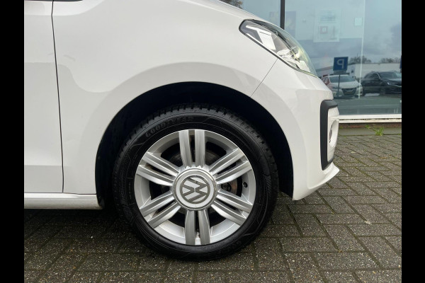 Volkswagen up! 1.0 BMT high up! - Automaat - Parkeerhulp - Climate - Winterpakket - Org.NL