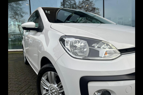 Volkswagen up! 1.0 BMT high up! - Automaat - Parkeerhulp - Climate - Winterpakket - Org.NL