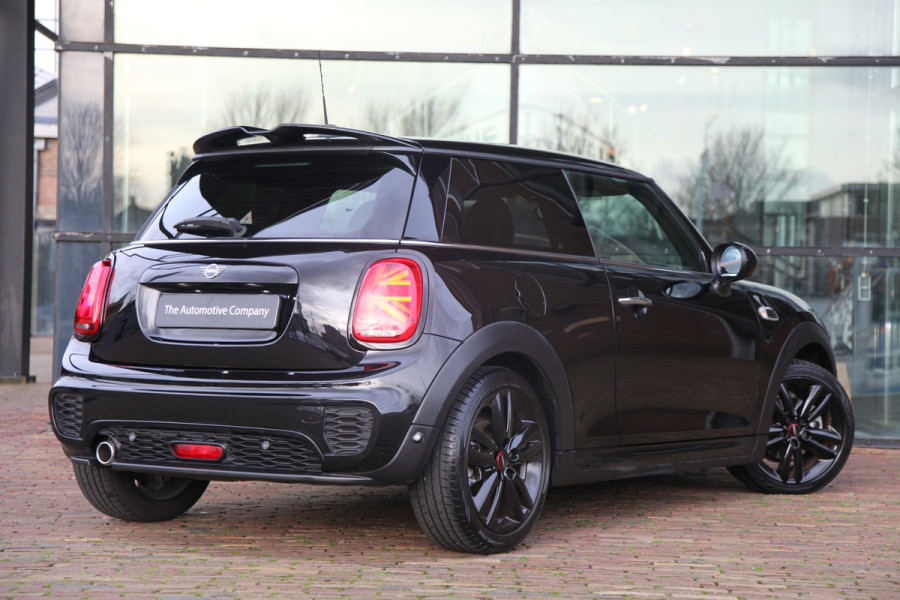 MINI Cooper 1.5 Cooper JCW Pakket H&K