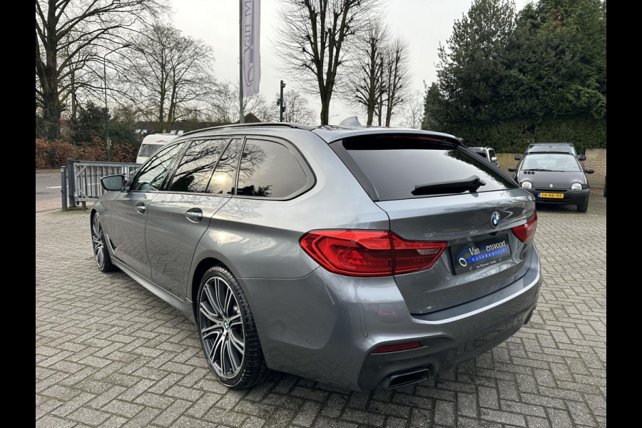 BMW 5 Serie Touring M550d xDrive High Executive Memory|Comfortstoel|Camera|CarPlay