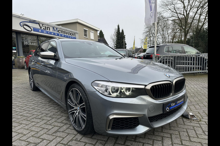 BMW 5 Serie Touring M550d xDrive High Executive Memory|Comfortstoel|Camera|CarPlay