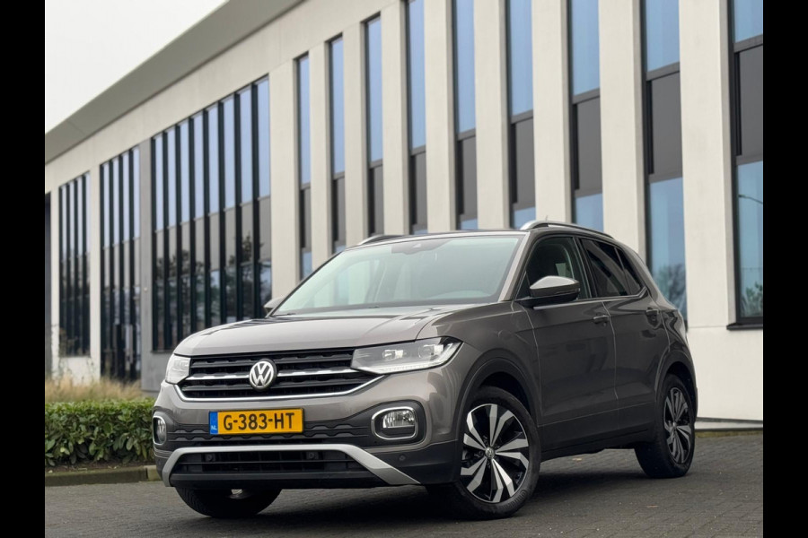 Volkswagen T-Cross 1.0 TSI 116 pk Style sport, achteruitrijcamera,trekhaak, navigatie, Nederlandse auto nap