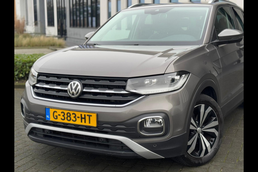 Volkswagen T-Cross 1.0 TSI 116 pk Style sport, achteruitrijcamera,trekhaak, navigatie, Nederlandse auto nap