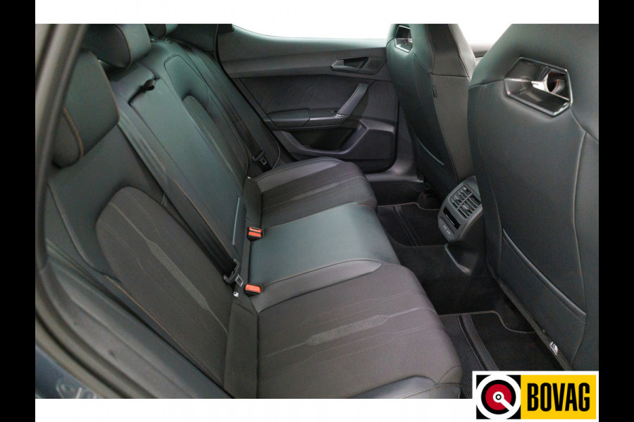 CUPRA Leon 1.4 e-Hybrid Business 204 PK | Stoel- stuurverwarming | Travel assist | Navigatie Camera, 18 inch, Adaptive cruise