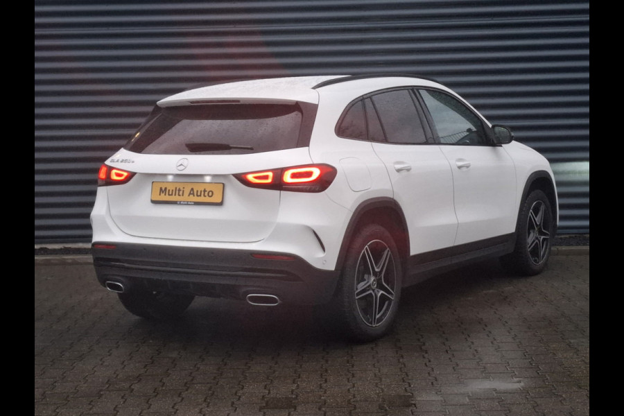 Mercedes-Benz GLA 250 e AMG Line Night Plug in Hybrid 218pk PHEV | Alcantara Sportstoelen | Widescreen Navi | Apple Carplay | L.M. 19" | Cruise Control | DAB |