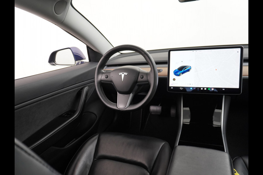 Tesla Model 3 Long Range *gereserveerd* 75kWh 463PK FSD-voorber. Premium Audio 4wd Lmv 19" AutoPilot Panoramadak Camera's Leder Adaptive-Cruis Stoel en achterbank verwarming Keyless Electr.Stoelen+Memory+Easy-Entry WiFi Origineel Nederlandse auto Grootste accu, Tot 16,5kwh thuis-laden.