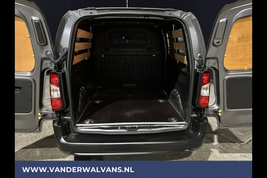 Peugeot Partner 1.5 BlueHDi 131pk **BPM VRIJ voor de Ondernemer** L1H1 Euro6 Airco | 3-Zits | Navigatie | Camera Apple Carplay, Android Auto, Cruisecontrol, Parkeersensoren, bijrijdersbank