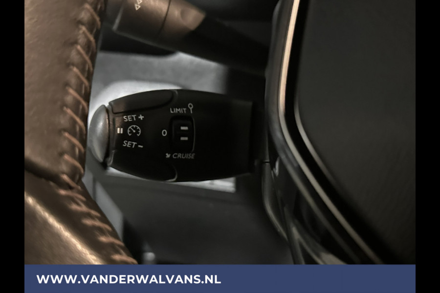 Peugeot Partner 1.5 BlueHDi 131pk **BPM VRIJ voor de Ondernemer** L1H1 Euro6 Airco | 3-Zits | Navigatie | Camera Apple Carplay, Android Auto, Cruisecontrol, Parkeersensoren, bijrijdersbank