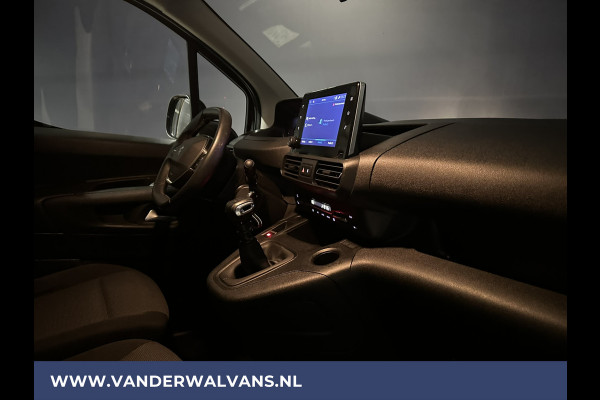 Peugeot Partner 1.5 BlueHDi 131pk **BPM VRIJ voor de Ondernemer** L1H1 Euro6 Airco | 3-Zits | Navigatie | Camera Apple Carplay, Android Auto, Cruisecontrol, Parkeersensoren, bijrijdersbank