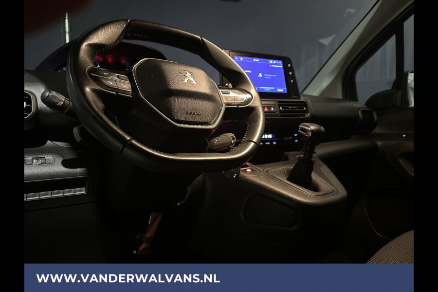 Peugeot Partner 1.5 BlueHDi 131pk **BPM VRIJ voor de Ondernemer** L1H1 Euro6 Airco | 3-Zits | Navigatie | Camera Apple Carplay, Android Auto, Cruisecontrol, Parkeersensoren, bijrijdersbank