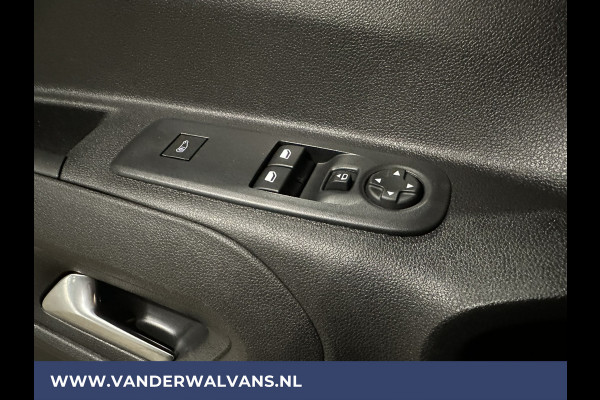 Peugeot Partner 1.5 BlueHDi 131pk **BPM VRIJ voor de Ondernemer** L1H1 Euro6 Airco | 3-Zits | Navigatie | Camera Apple Carplay, Android Auto, Cruisecontrol, Parkeersensoren, bijrijdersbank