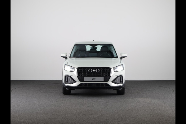 Audi Q2 35 TFSI Advanced edition adaptive cruise control, assistentiepakket parking, optiekpakket zwart