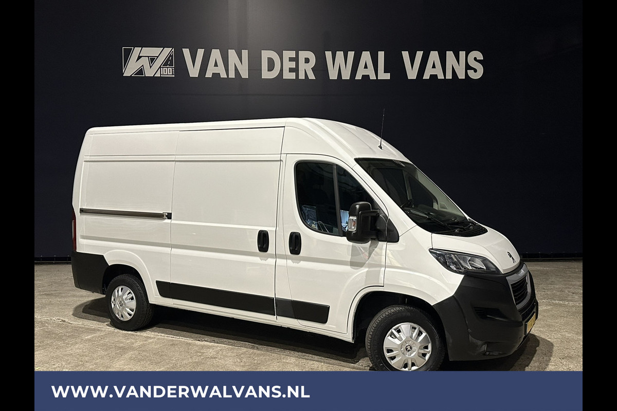 Peugeot Boxer 2.0 BlueHDI 131pk **BPM VRIJ voor de Ondernemer** L2H2 Euro6 Airco | Camera | Navigatie | Parkeersensoren, LED, Cruisecontrol, Bijrijdersbank