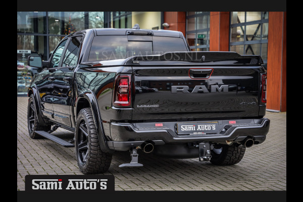 Dodge Ram NIGHT PREMIUM | BOM VOL + 14.4 INCH SCHERM | LUCHTVERING | HUD | HURRICAN 420PK 636 Nm | PRIJS MET LPG EN COVER EN GARANTIE | DUBBELE CABINE | PICK UP | 5 PERSOONS | DC | GRIJSKENTEKEN | VOORRAAD NR 2233 - 7672