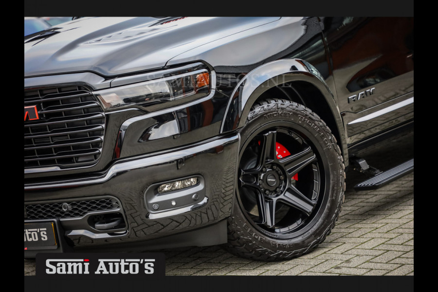 Dodge Ram NIGHT PREMIUM | BOM VOL + 14.4 INCH SCHERM | LUCHTVERING | HUD | HURRICAN 420PK 636 Nm | PRIJS MET LPG EN COVER EN GARANTIE | DUBBELE CABINE | PICK UP | 5 PERSOONS | DC | GRIJSKENTEKEN | VOORRAAD NR 2233 - 7672