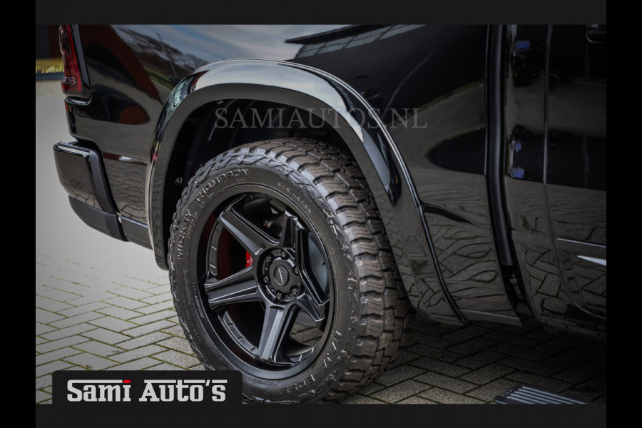 Dodge Ram NIGHT PREMIUM | BOM VOL + 14.4 INCH SCHERM | LUCHTVERING | HUD | HURRICAN 420PK 636 Nm | PRIJS MET LPG EN COVER EN GARANTIE | DUBBELE CABINE | PICK UP | 5 PERSOONS | DC | GRIJSKENTEKEN | VOORRAAD NR 2233 - 7672