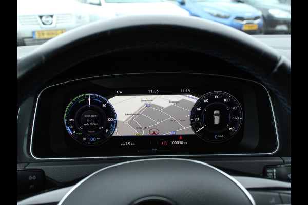 Volkswagen e-Golf e-Golf NL AUTO | VIRTUAL COCKPIT | LEDER | CAMERA | STOELVERW | ! 2DE PAASDAG GEOPEND VAN 10:00 T/M 17:00 UUR !