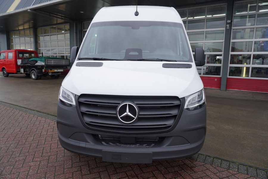 Mercedes-Benz Sprinter 317 CDI 170PK L2H2 Pro automaat Schuifdeur links en Rechts Nr. V041 | Trekhaak 3.500KG | Climate | Cruise | Apple/Android | Blis | Camera