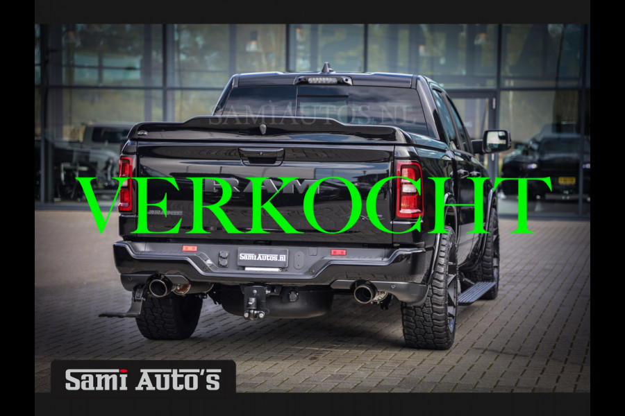 Dodge Ram NIGHT PREMIUM 2025 | BOM VOL + 14.4 INCH SCHERM | LUCHTVERING | HUD | HURRICAN 420PK 636 Nm | PRIJS MET LPG EN COVER EN GARANTIE DUBBELE CABINE | PICK UP | 5 PERSOONS | DC | GRIJSKENTEKEN | VOORRAAD NR 2214 - 4963