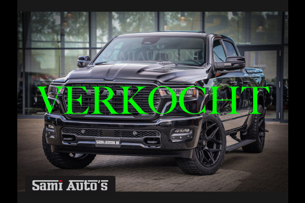 Dodge Ram NIGHT PREMIUM 2025 | BOM VOL + 14.4 INCH SCHERM | LUCHTVERING | HUD | HURRICAN 420PK 636 Nm | PRIJS MET LPG EN COVER EN GARANTIE DUBBELE CABINE | PICK UP | 5 PERSOONS | DC | GRIJSKENTEKEN | VOORRAAD NR 2214 - 4963