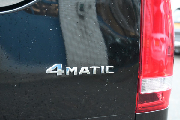 Mercedes-Benz V-Klasse 300d 4-MATIC L3 DC Avantgarde 2500 kg trekhaak, Electrische deuren, 4x4