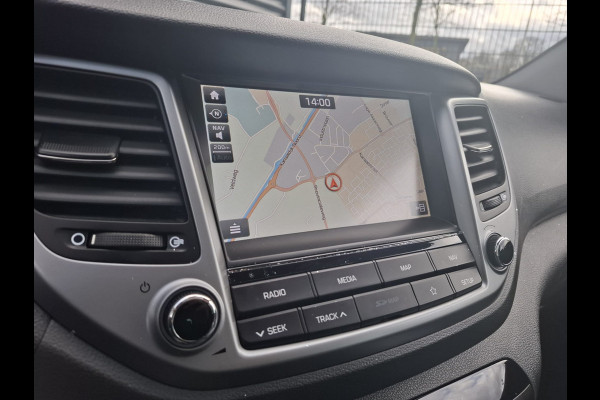 Hyundai Tucson 1.6 T-GDI Premium Automaat | Panodak | Lederen Sportstoelen | Trekhaak Afneembaar | Apple Carplay | Navigatie | Cruise Control | Navigatie | Camera | L.M. 19" |