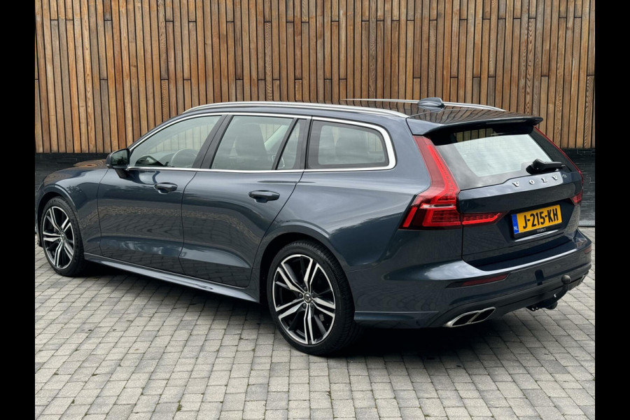 Volvo V60 2.0 B3 Business Pro Automaat | Navigatie | Camera | Half lederen/stof bekleding | Pilot Assist en Adaptieve Cruise control | Sto