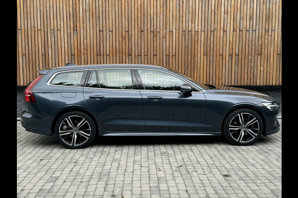 Volvo V60 2.0 B3 Business Pro Automaat | Navigatie | Camera | Half lederen/stof bekleding | Pilot Assist en Adaptieve Cruise control | Sto