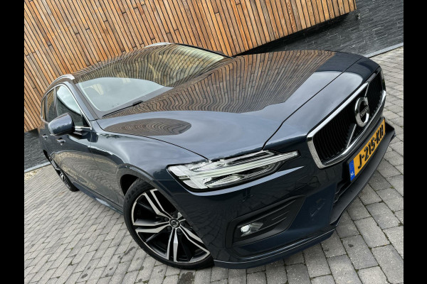 Volvo V60 2.0 B3 Business Pro Automaat | Navigatie | Camera | Half lederen/stof bekleding | Pilot Assist en Adaptieve Cruise control | Sto