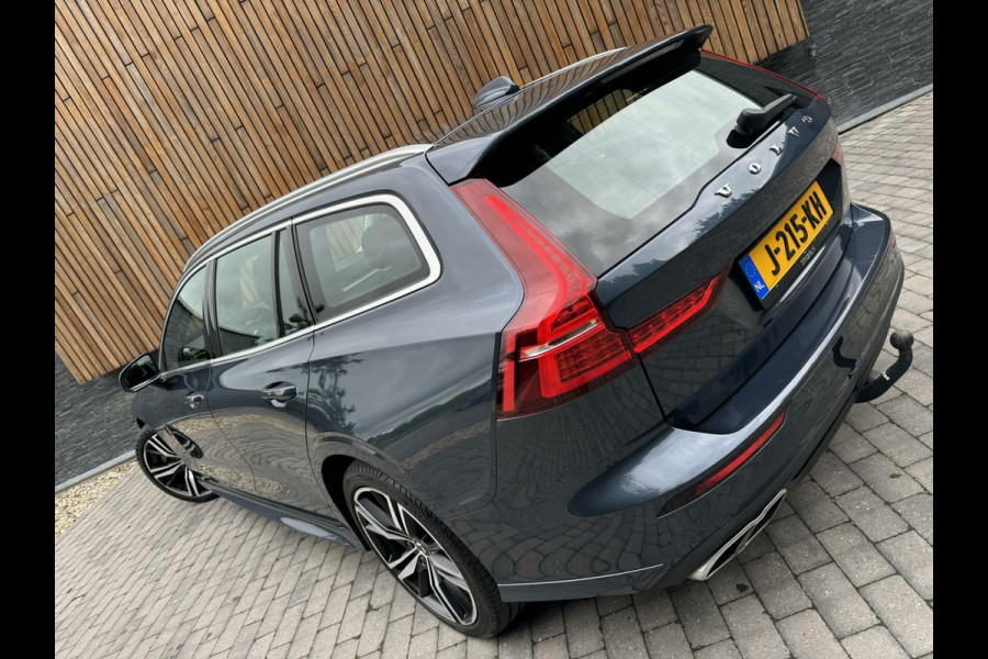 Volvo V60 2.0 B3 Business Pro Automaat | Navigatie | Camera | Half lederen/stof bekleding | Pilot Assist en Adaptieve Cruise control | Sto