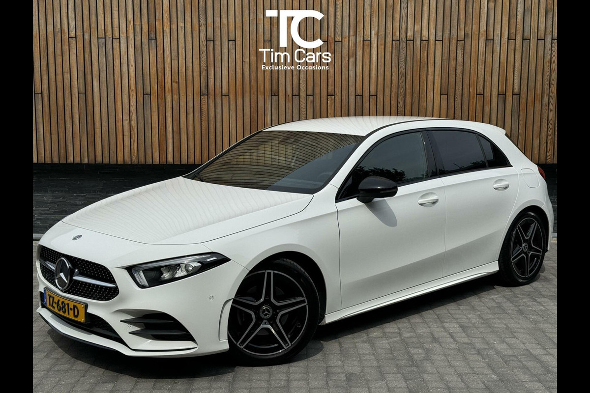 Mercedes-Benz A-Klasse 200 AMG-styling Automaat | Widescreen Navi | Stoelverwarming | Getint glas | Metallic lak | Parkeersenoren voor en achter | Acht