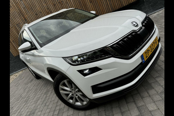 Škoda Kodiaq 1.5 TSI Business Edition DSG 7-persoons | LED | Half leer | Canton Audio | Keyless entry & start | Achteruitrijcamera | Parkeers